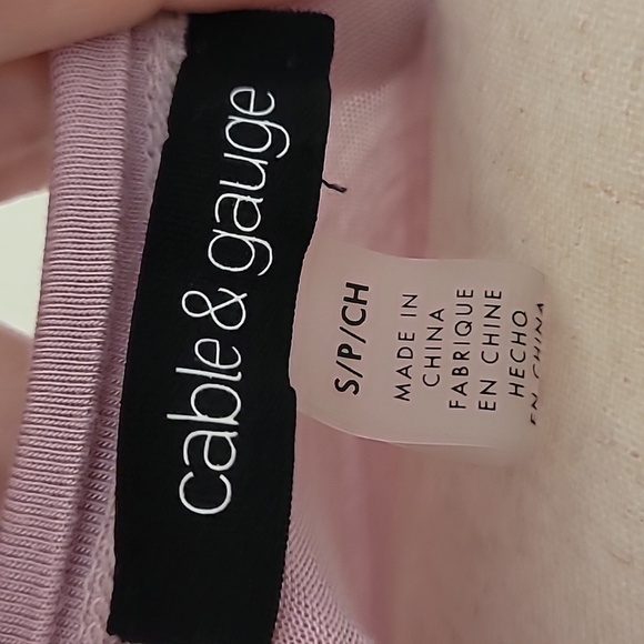 Cable & Gauge Mauve Top - Picture 2 of 3